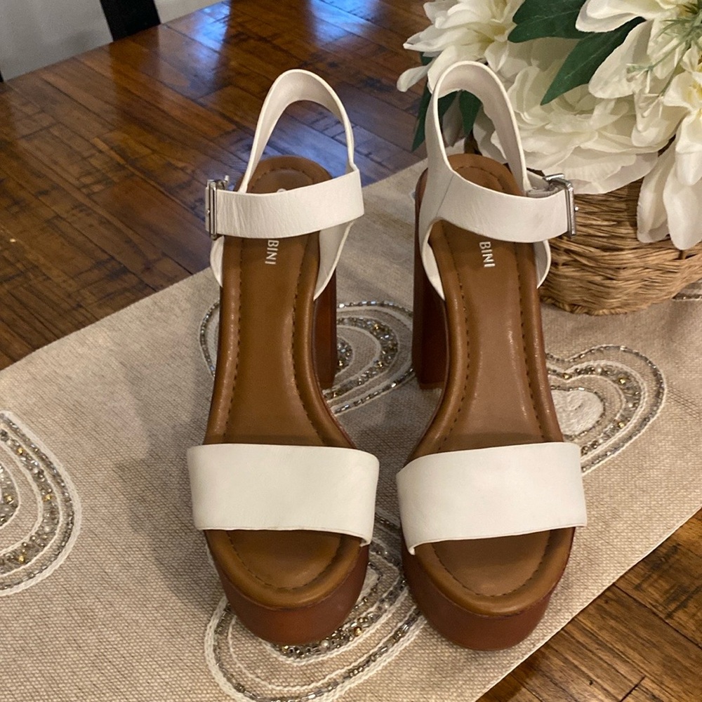 Gianni Bini Platform Sandals-9M